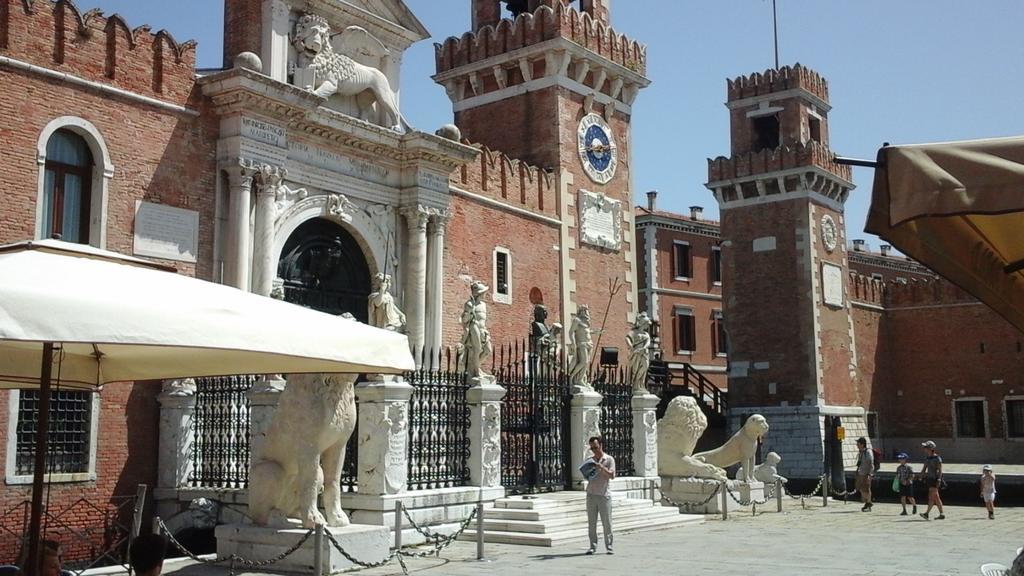 Via Garibaldi House Venice