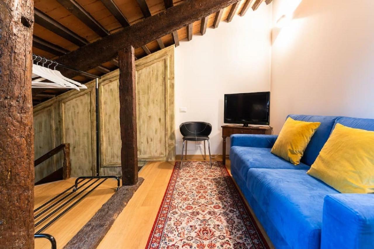 Via Garibaldi House
